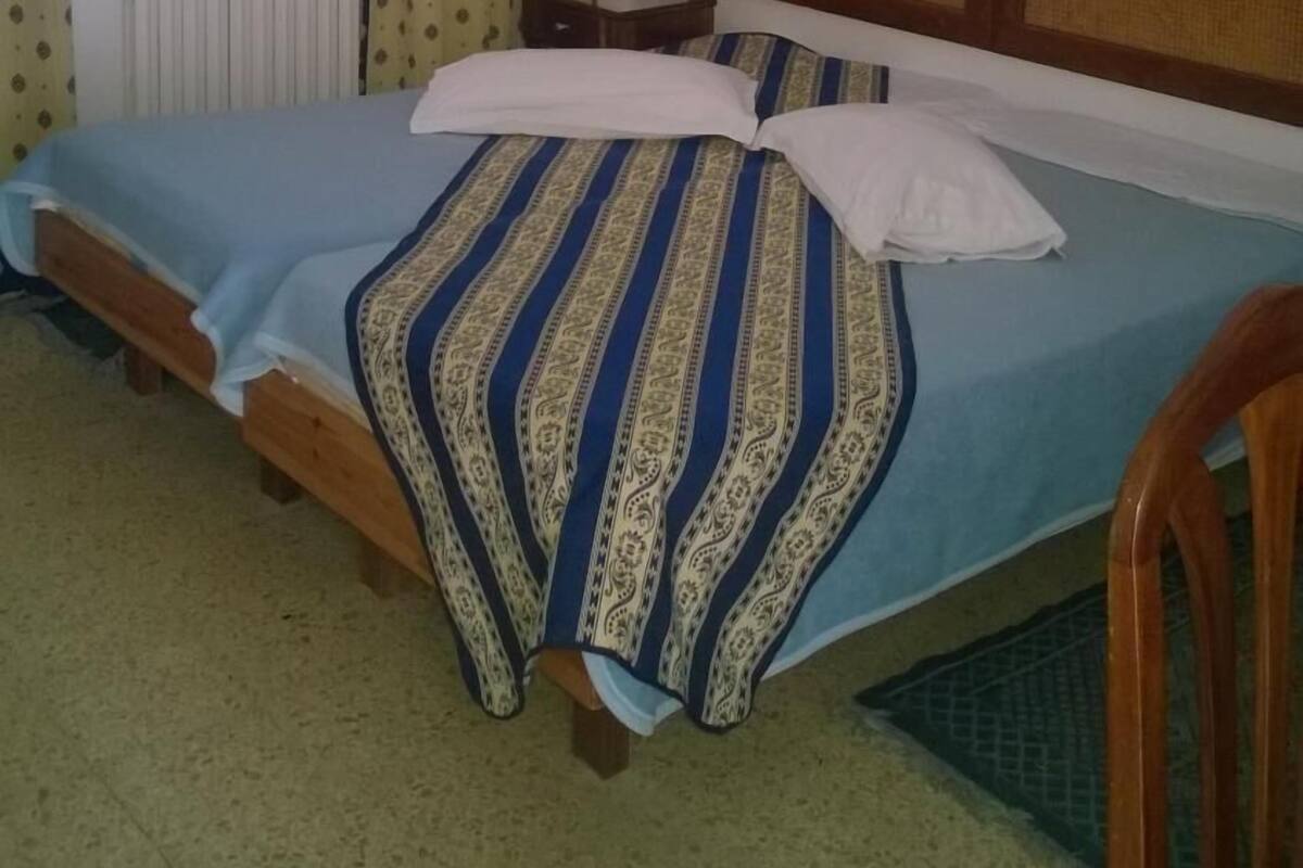 1 bedroom, in-room safe, desk, blackout curtains