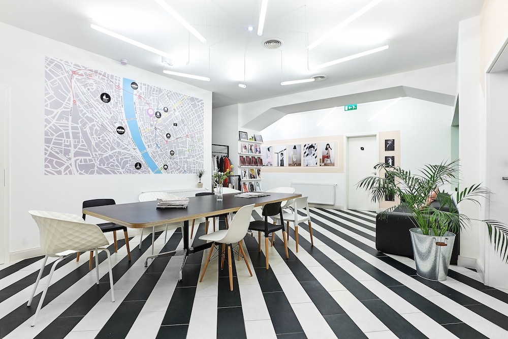 The Magazine Hotel & Apartments by null