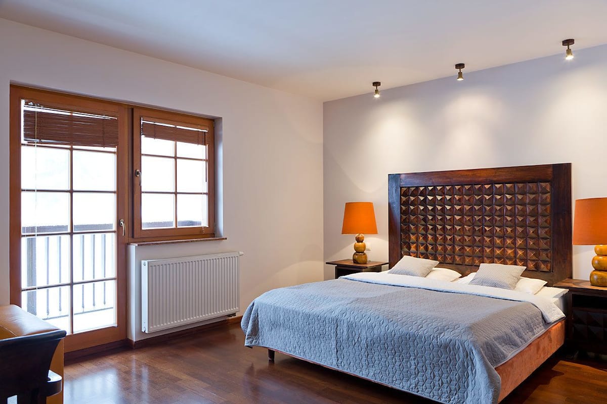 Appartement, 1 kingsize bed met slaapbank ( nr 28 ) | Luxe beddengoed, geluiddichte muren, gratis wifi, beddengoed