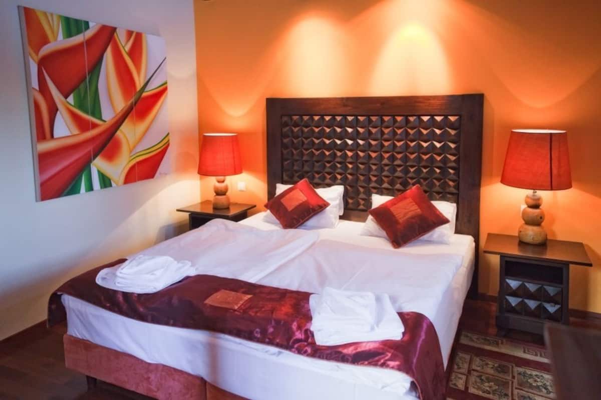 Luxe beddengoed, geluiddichte muren, gratis wifi, beddengoed