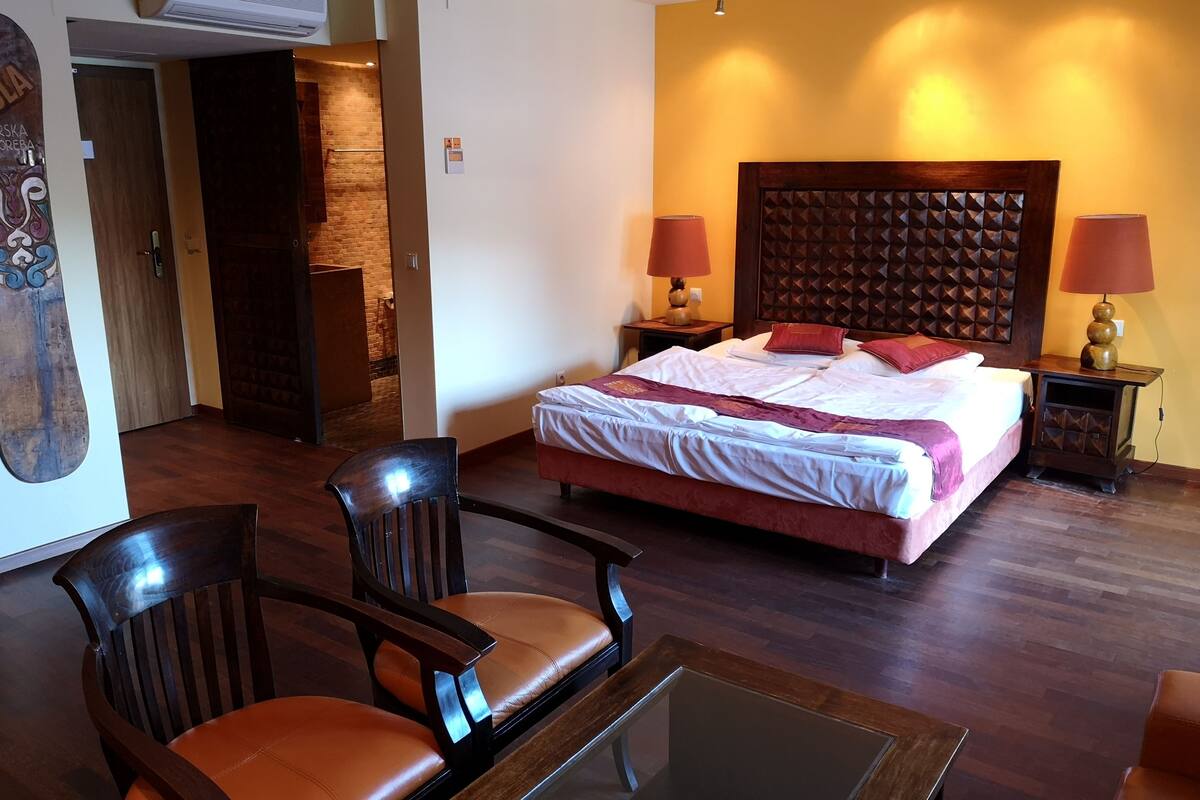 Appartement, 1 kingsize bed met slaapbank | Luxe beddengoed, geluiddichte muren, gratis wifi, beddengoed