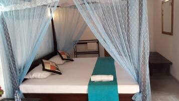 Standard Room, Garden View (With Fan)