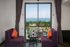 Vista para praia/oceano