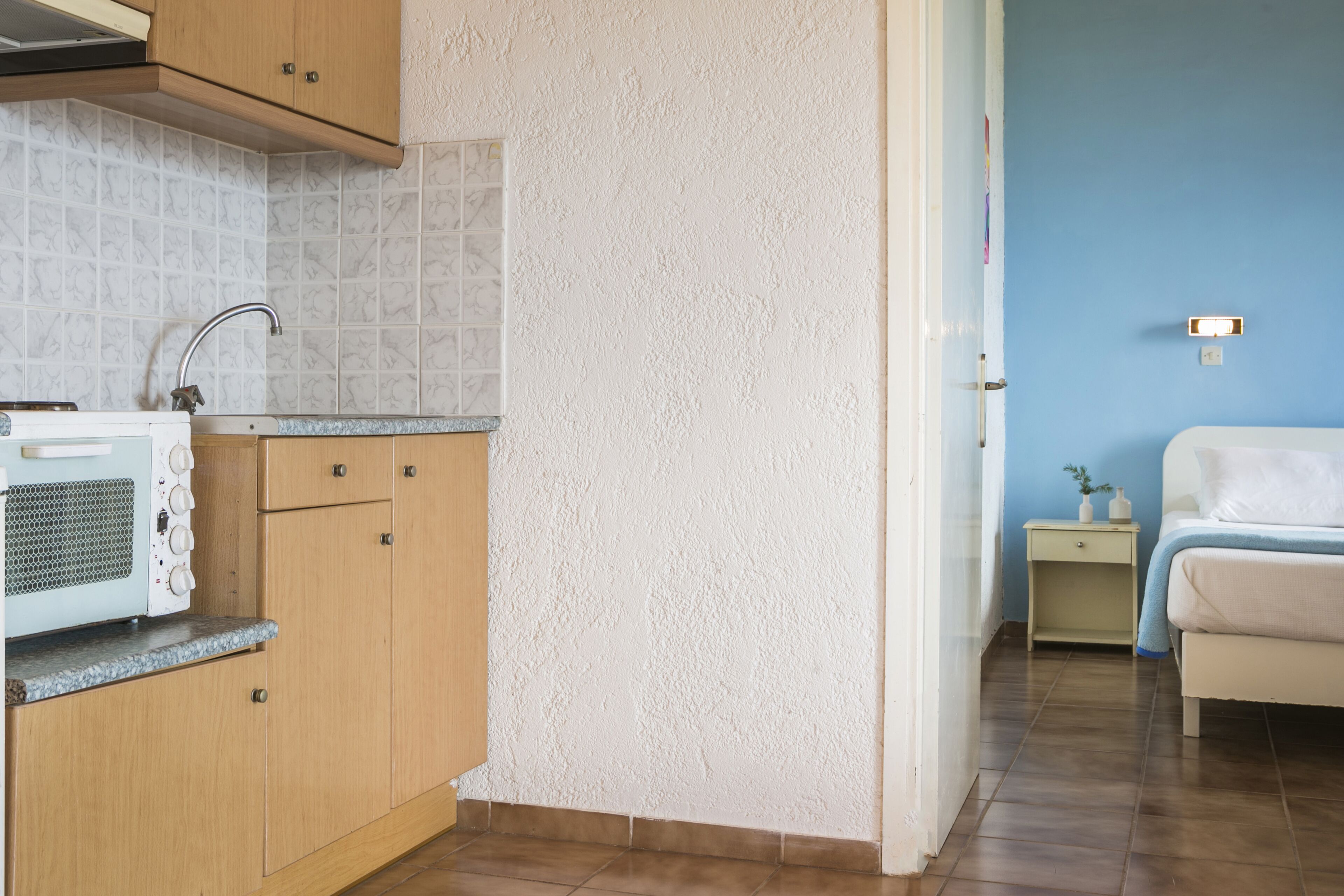 apartment, 1 bedroom, balcony, sea view (thio) | private kitchen | fridge, stovetop, coffee/tea maker, electric kettle