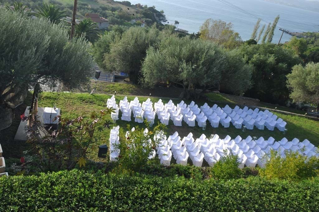 outdoor banquet area