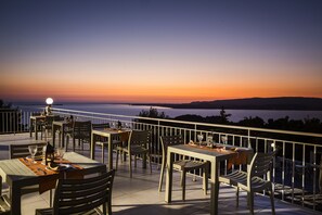 Frühstück und Abendessen, griechische Küche