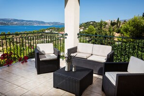 Superior appartement, 2 slaapkamers, uitzicht op zee | Terras