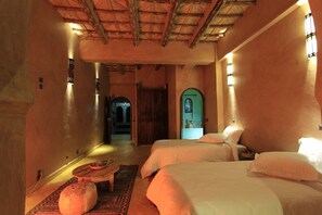 Romantic Double or Twin Room, 1 Bedroom, Pool Access, Garden Area | Egyptian cotton sheets, premium bedding, in-room safe, blackout curtains - Kasbah Titrit (Aït Benhaddou)
