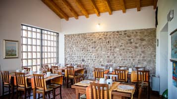 Desayuno continental incluido todos los días