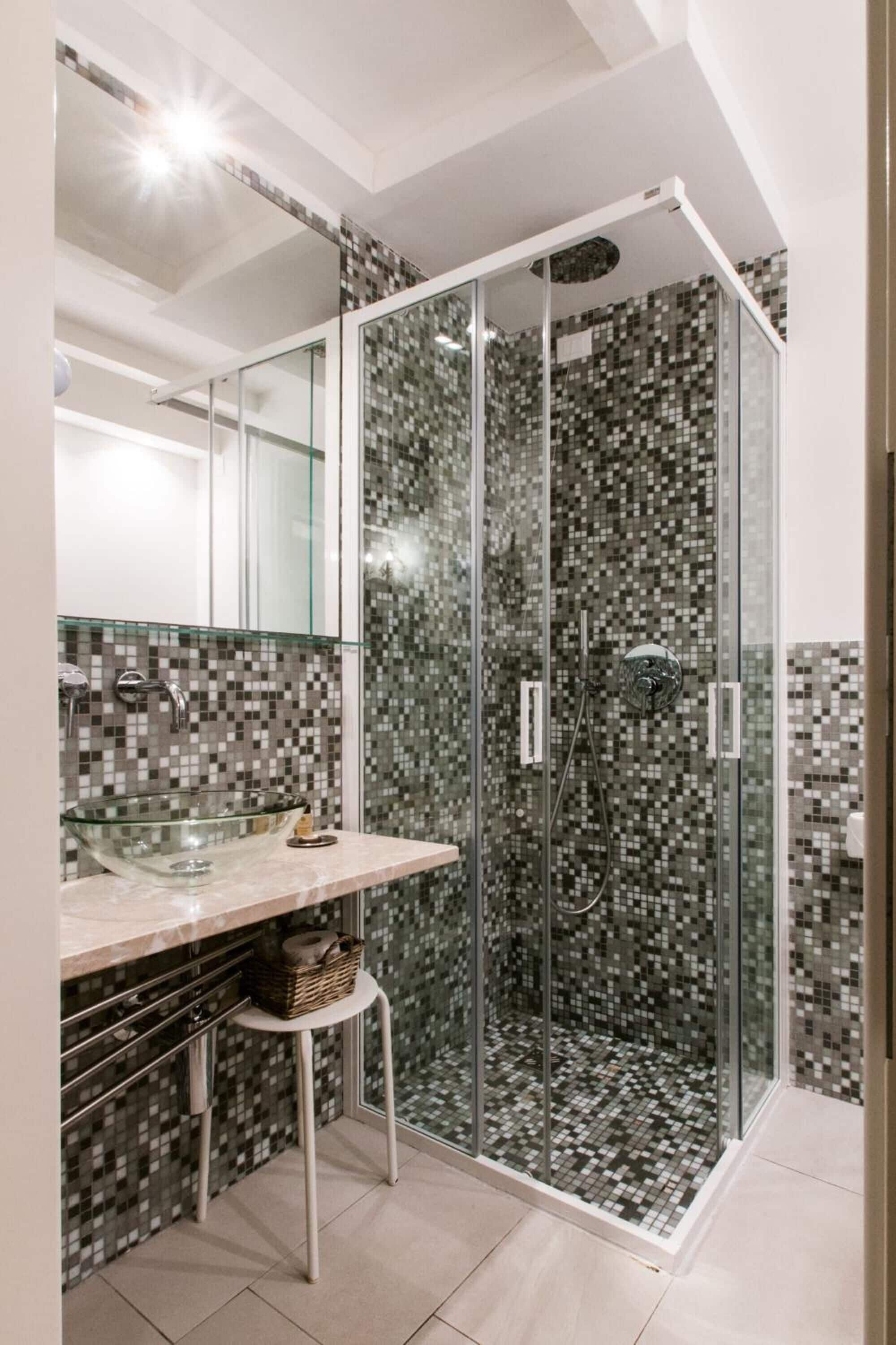 Foto - Al Mascaron Ridente