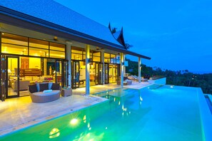 Premium bedding, in-room safe, desk, iron/ironing board - Villa Camile (Koh Samui)