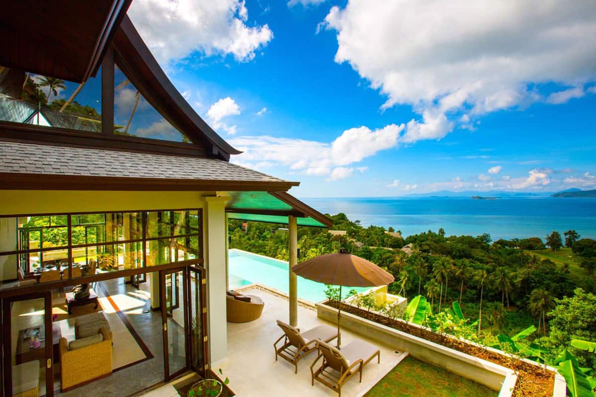 Beach/ocean view