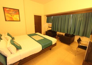 Chambre Standard Double ou avec lits jumeaux, 1 lit double, salle de bains privée