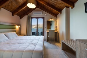 Superior Double or Twin Room, Sea View | Minibar, in-room safe, desk, iron/ironing board - Aggelos Hotel (Kefalonia)