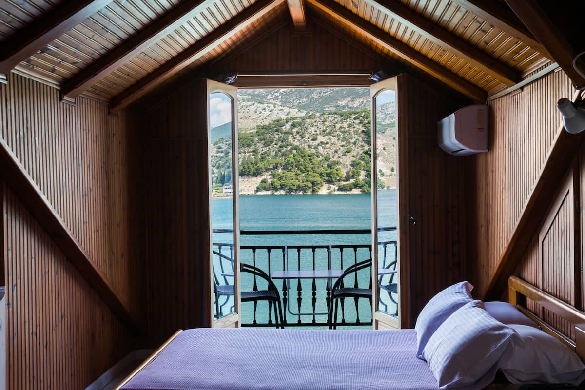 superior double or twin room, sea view | minibar, in-room safe, desk, iron/ironing board