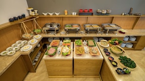 Buffet déjeuner servi tous les jours en supplément
