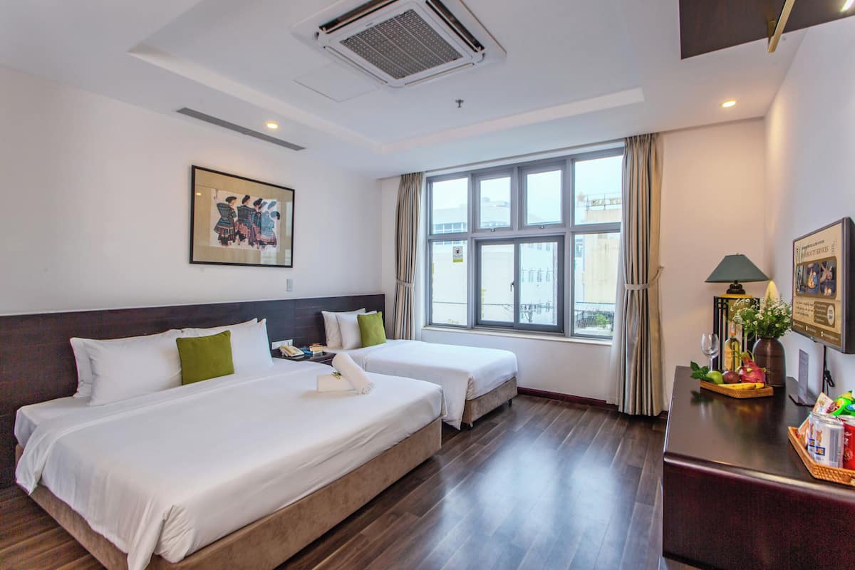 Suite estudio superior, 1 habitación, cocina básica, vistas a la ciudad | Vistas a la ciudad