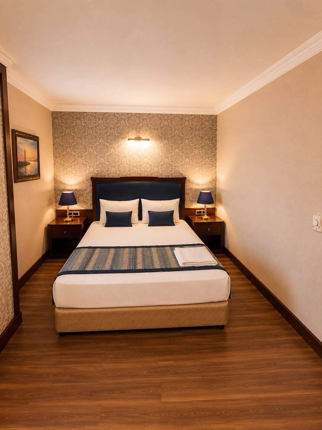 Economy Double Room, Smoking, City View