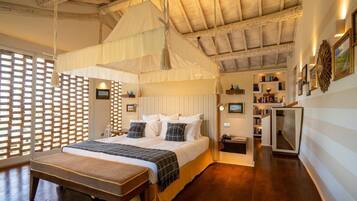 Suite, 1 camera da letto | Biancheria da letto di alta qualità, minibar, una cassaforte in camera