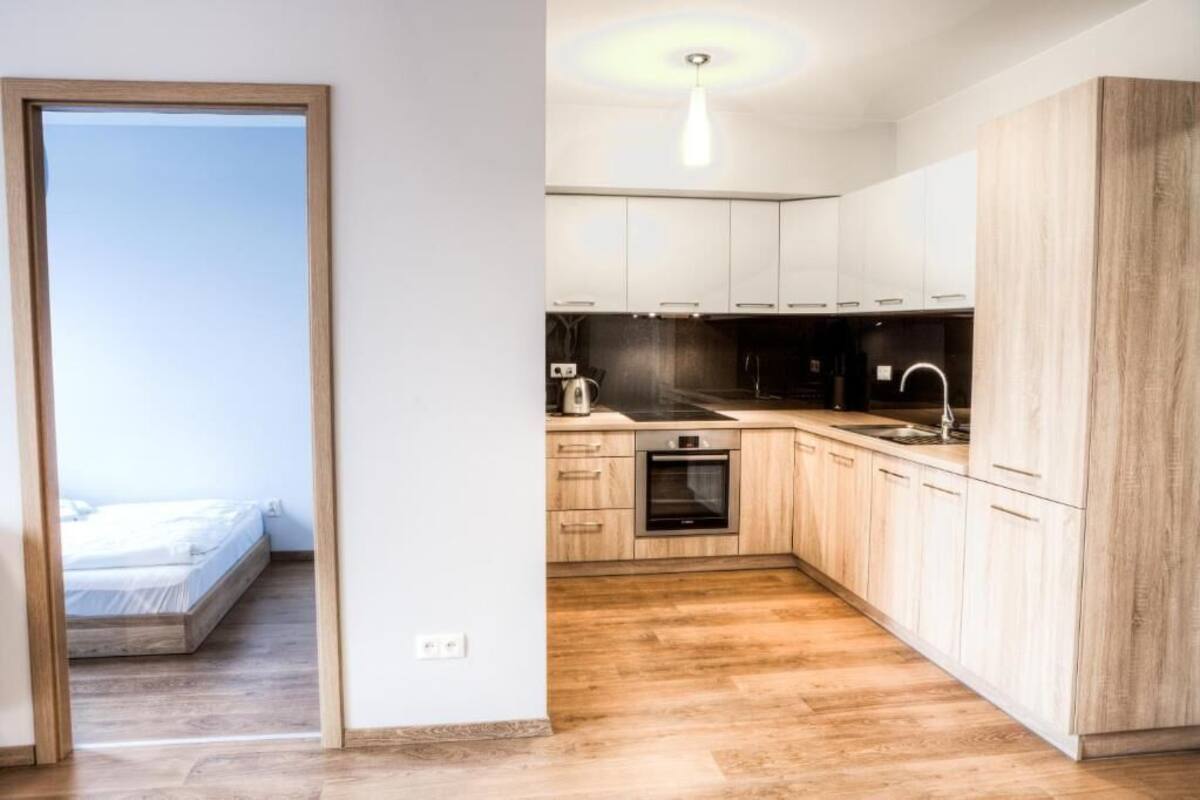 Cocina privada | Cafetera o tetera, frigorífico, placa de cocina y hervidor eléctrico