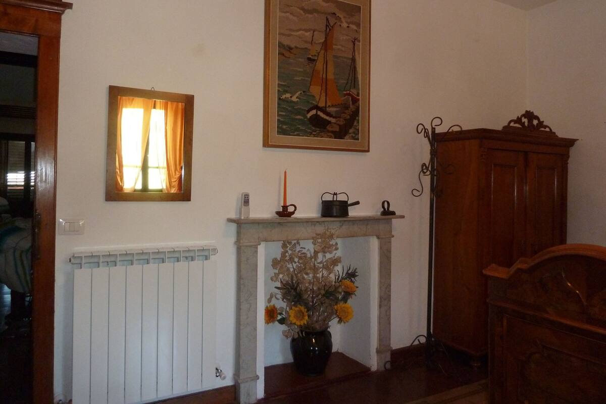 Premium bedding, down duvets, individually furnished, desk