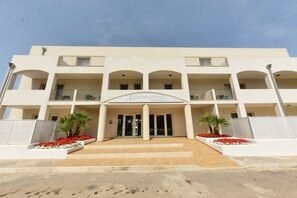 Front of property - Donnosanto Hotel (Carovigno)