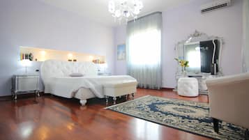 Deluxe-Suite, 1 King-Bett, mit Bad, Poolblick | Ausblick vom Zimmer