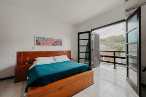 Minibar, free WiFi, bed sheets - Búzios Centro Hotel (Búzios)