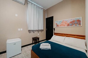 Economy Room | Minibar, free WiFi, bed sheets