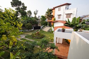 Garden - Breeze of Paradise (Nugegoda)