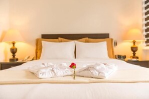 Quarto casal superior | Opções para refeição no quarto