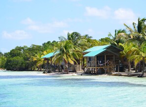 Fjölskyldubústaður - mörg rúm - útsýni yfir hafið | Rúmföt af bestu gerð, rúmföt