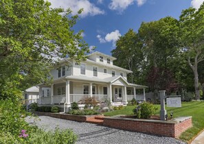 Front of property - North Fork Guest House (Cutchogue)