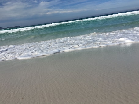 Sable blanc. Pousada Beach House