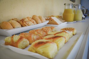Desayuno de autoservicio incluido todos los días 