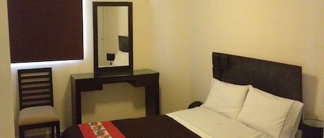 ベビーベッド (無料)、WiFi (無料)