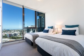 1 bedroom, premium bedding, pillow-top beds, soundproofing - Wyndel Apartments Southbank Views (Southbank)