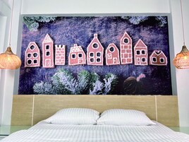 Studio, 1 Queen Bed | 1 bedroom, Egyptian cotton sheets, premium bedding, pillowtop beds