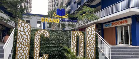 Fasade – kveld/natt