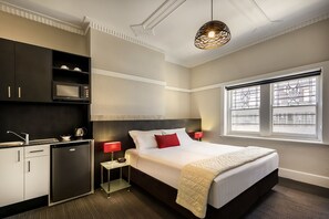 Como Studio | 1 bedroom, in-room safe, desk, soundproofing - Como Court (St Kilda)