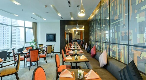 Restaurant - Executive Club at Windsor (Bangkok)