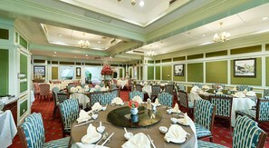 5 restaurants, breakfast, lunch, dinner served; Asian cuisine 