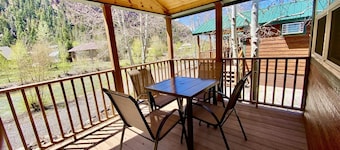 Ouray Riverside Resort - Inn & Cabins