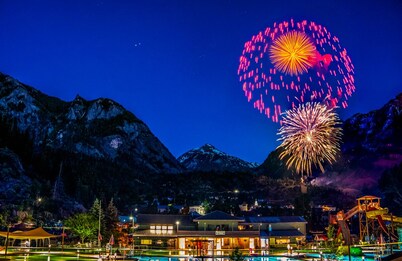 Ouray Riverside Resort - Inn & Cabins