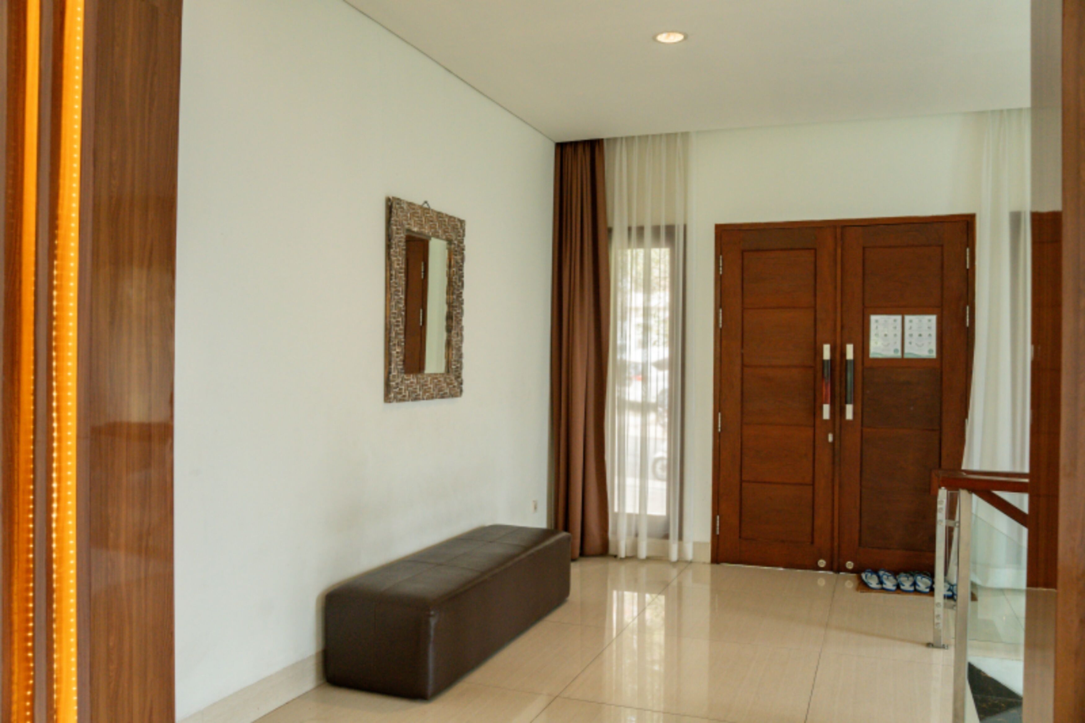 LCD TV, DVD player