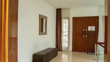 LCD TV, DVD player