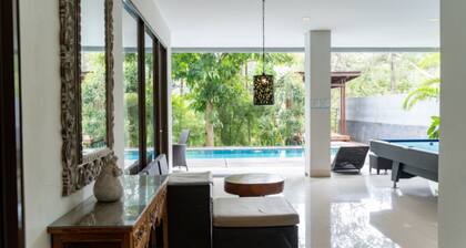 Hikari Hill View 7BR Villa with a Private Pool