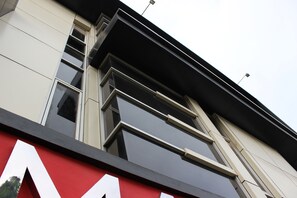 Front of property - Amaliun Hotel (Medan)