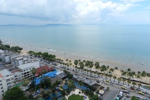 View from room - Alex Group Jomtien Plaza Condotel (Pattaya)