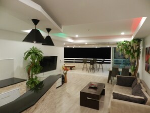 Comfort Apartment, 1 Bedroom, Kitchen, Ocean View | Premium bedding, free minibar, in-room safe, blackout curtains - Alex Group Jomtien Plaza Condotel (Pattaya)